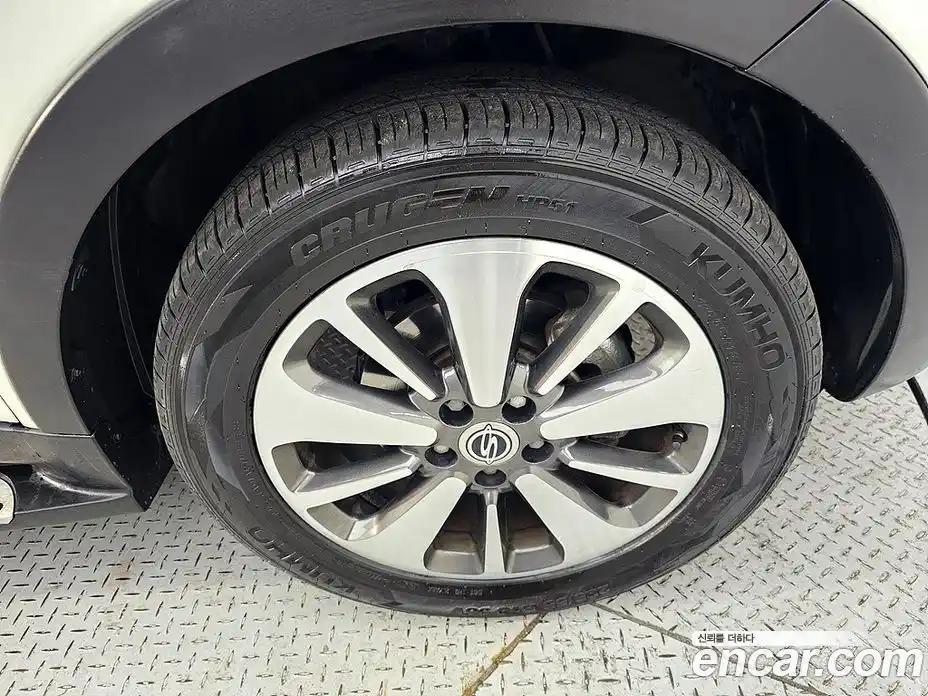 SsangYong Korando 2015 2.0 Автомат в Москве № 539609, фото 20