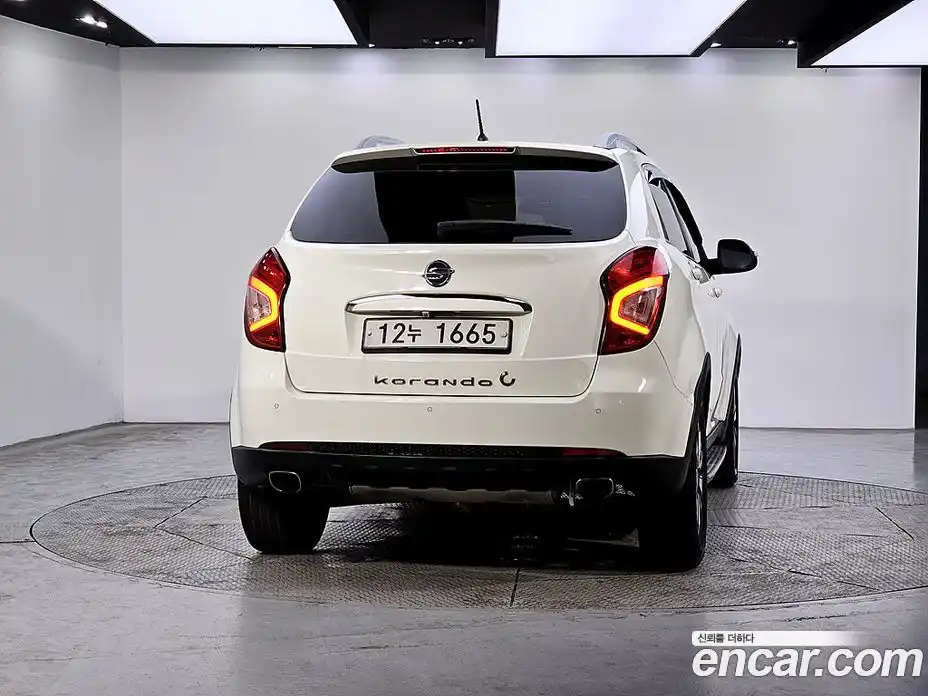 SsangYong Korando 2015 2.0 Автомат в Москве № 539609, фото 3