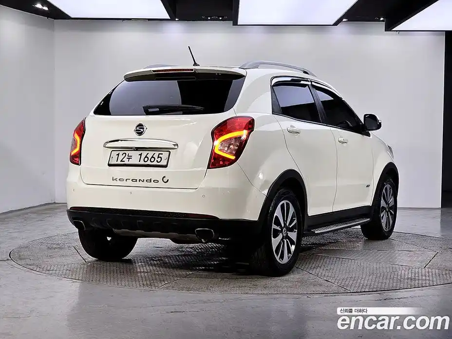 SsangYong Korando 2015 2.0 Автомат в Москве № 539609, фото 4