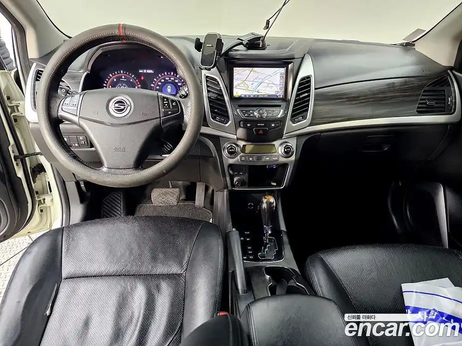 SsangYong Korando 2015 2.0 Автомат в Москве № 539609, фото 5