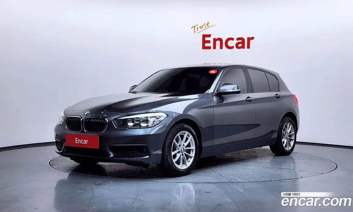 BMW 1-Series 2018 2.0 Автомат в Москве № 540691, фото 1
