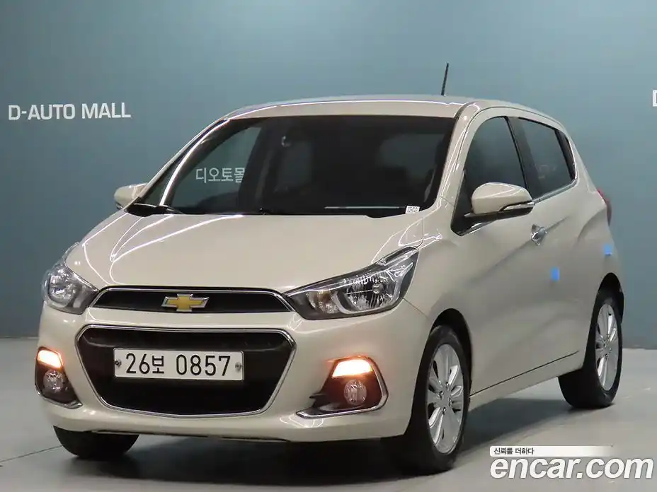 Chevrolet Spark 2016 1.0 Автомат в Москве № 540792, фото 1