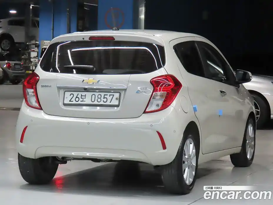 Chevrolet Spark 2016 1.0 Автомат в Москве № 540792, фото 4