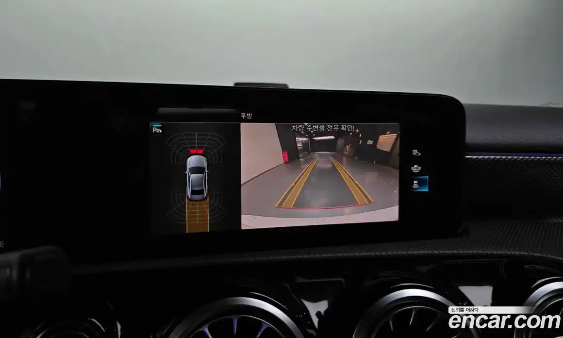 Mercedes-Benz A-Class 2021 2.0 Автомат в Москве № 542244, фото 15