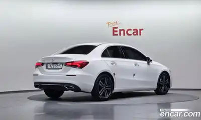 Mercedes-Benz A-Class 2021 2.0 Автомат в Москве № 542244, миниатюра 2