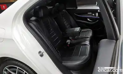 Mercedes-Benz E-Class 2022 1.9 Автомат в Москве № 543294, миниатюра 12