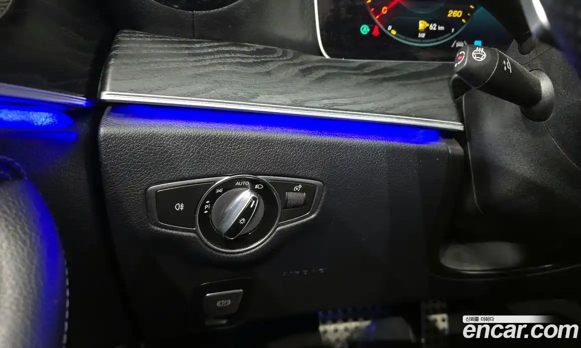 Mercedes-Benz E-Class 2022 1.9 Автомат в Москве № 543294, фото 16