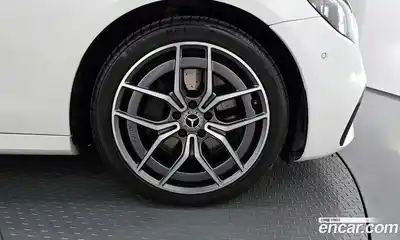 Mercedes-Benz E-Class 2022 1.9 Автомат в Москве № 543294, миниатюра 5