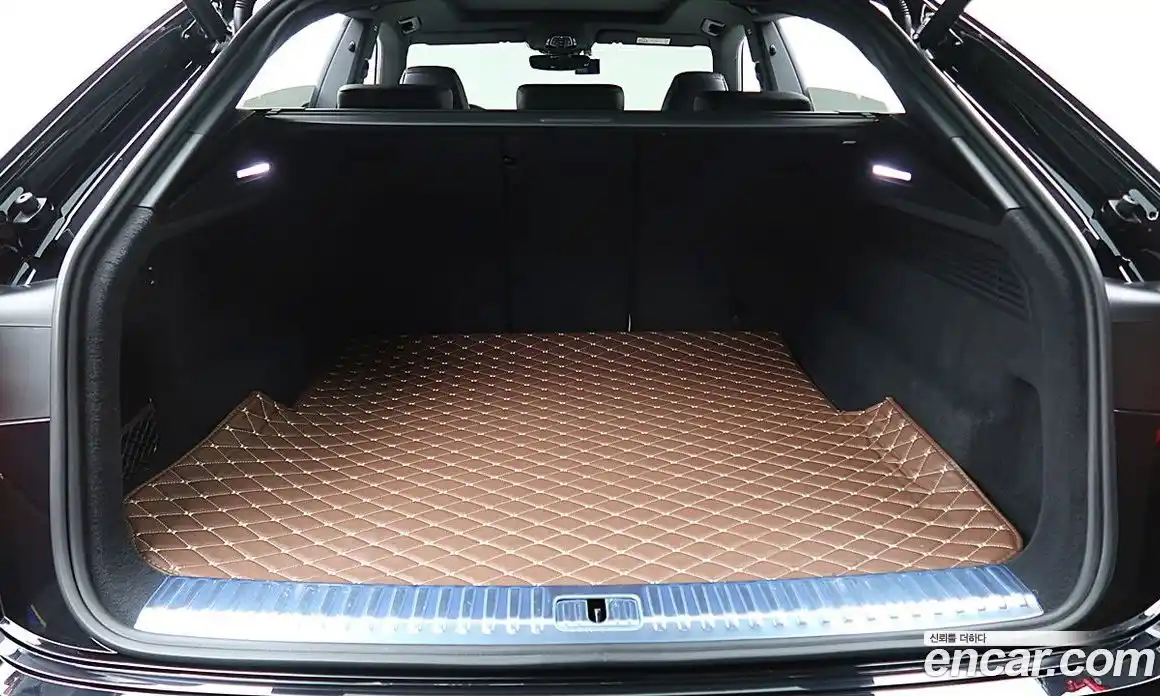 Audi Q8 2021 3.0 Автомат в Москве № 544789, фото 7