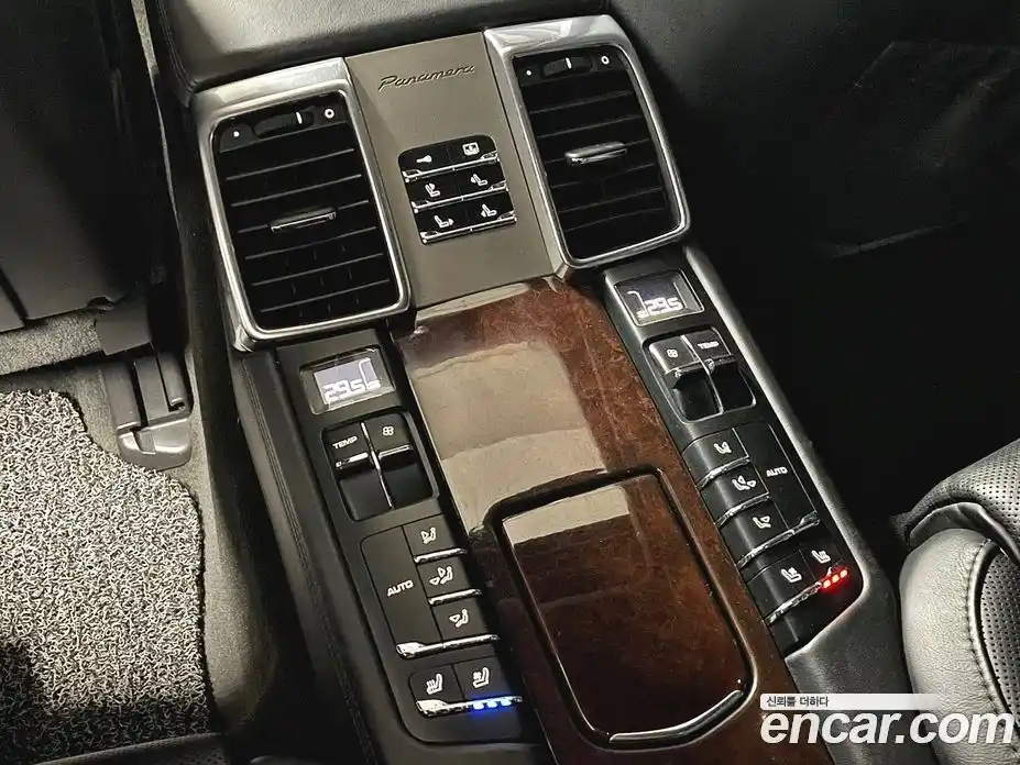 Porsche Panamera 2010 4.8 Автомат в Москве № 546068, фото 18