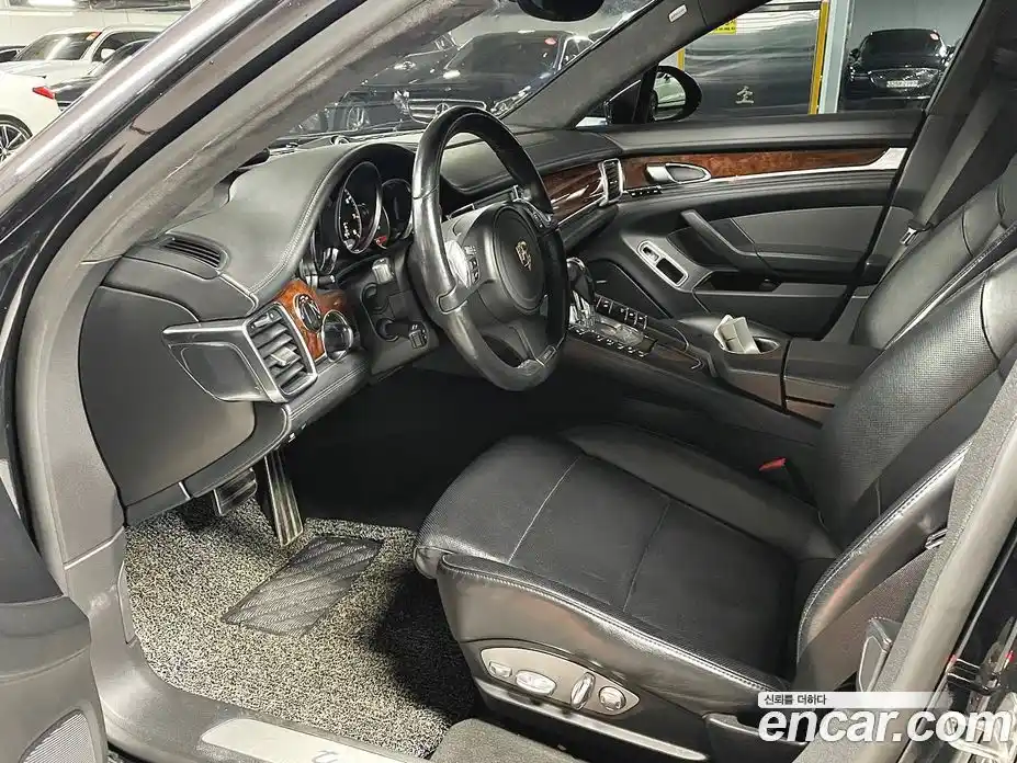 Porsche Panamera 2010 4.8 Автомат в Москве № 546068, фото 8