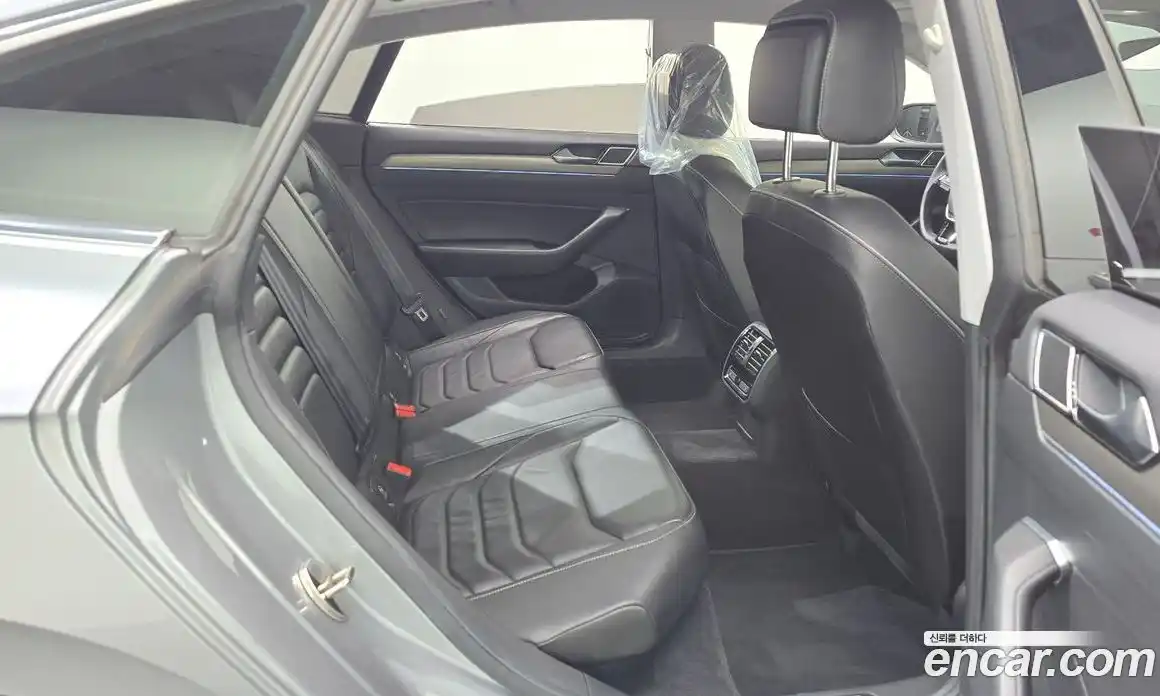 Volkswagen Arteon 2018 2.0 Автомат в Москве № 547420, фото 12