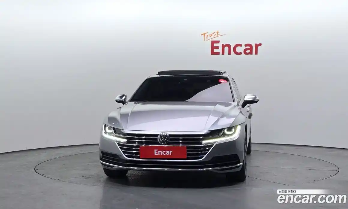 Volkswagen Arteon 2018 2.0 Автомат в Москве № 547420, фото 3