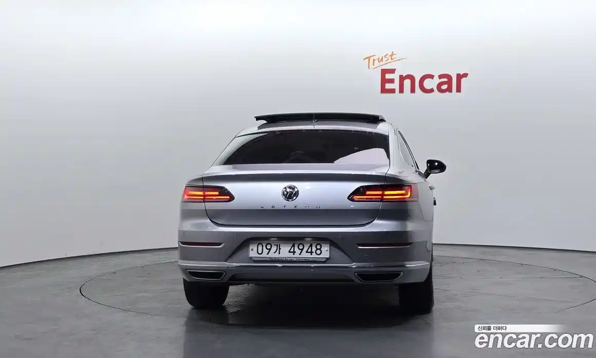 Volkswagen Arteon 2018 2.0 Автомат в Москве № 547420, фото 4