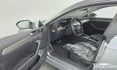 Volkswagen Arteon 2018 2.0 Автомат в Москве № 547420, миниатюра 10