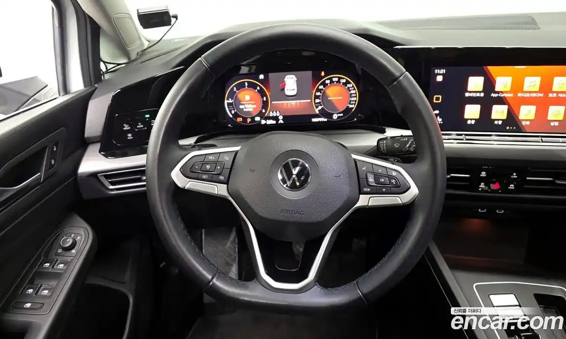 Volkswagen Golf 2022 2.0 Автомат в Москве № 547457, фото 13