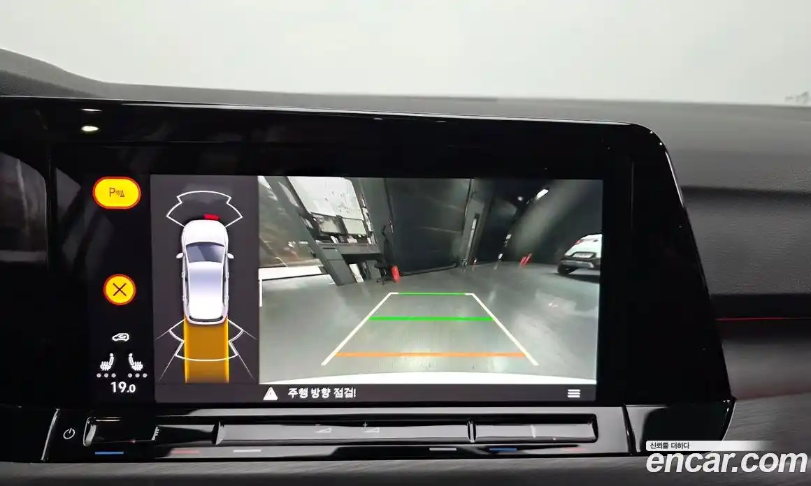 Volkswagen Golf 2022 2.0 Автомат в Москве № 547457, фото 15