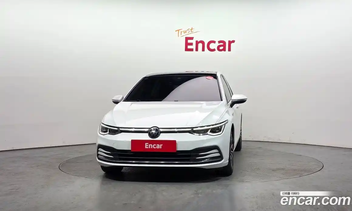 Volkswagen Golf 2022 2.0 Автомат в Москве № 547457, фото 3