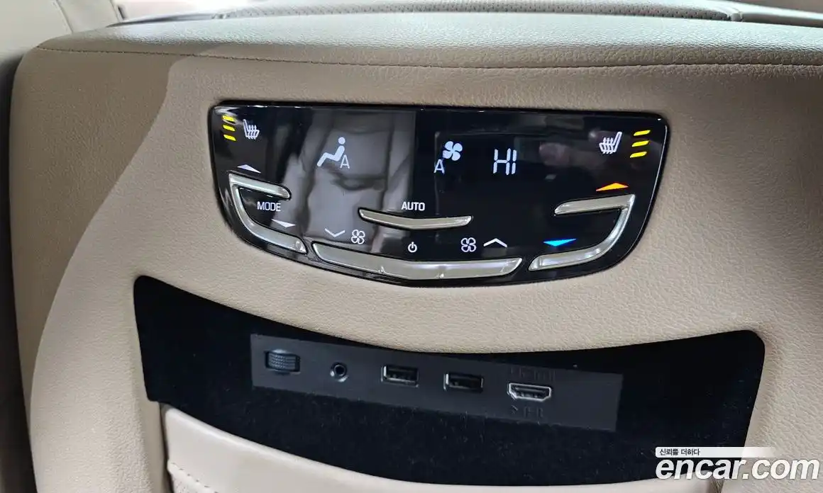 Cadillac Escalade 2019 6.2 Автомат в Москве № 548112, фото 16