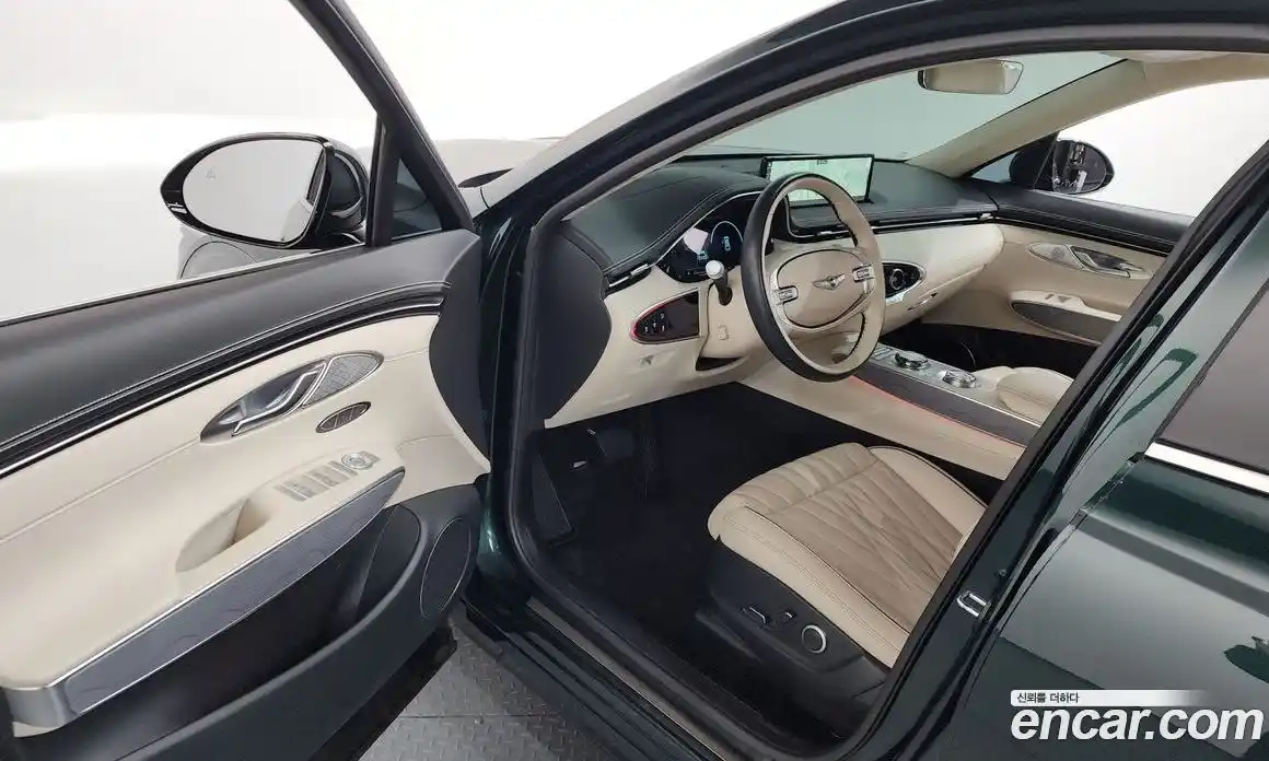 Genesis GV70 2022 2.5 Автомат в Москве № 81786, фото 10