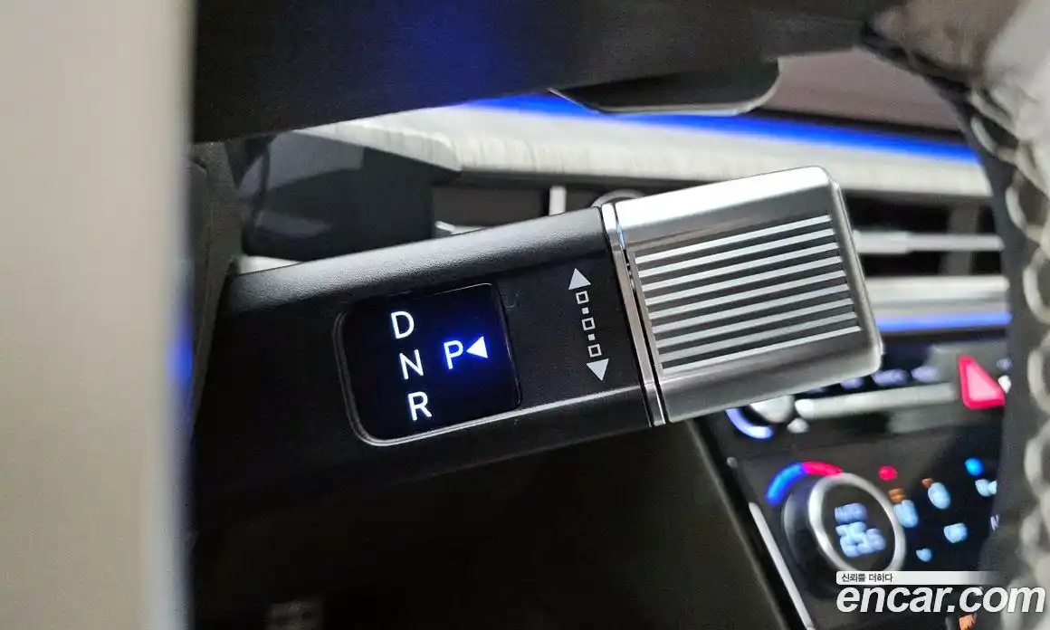 Hyundai Santa Fe 2024 2.5 Автомат в Москве № 107879, фото 4