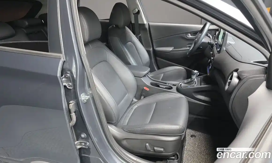 Hyundai Kona 2021 1.6 Автомат в Москве № 10902, фото 12