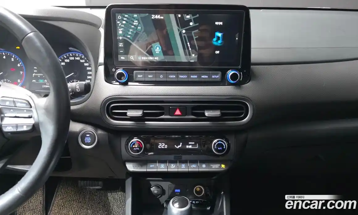 Hyundai Kona 2021 1.6 Автомат в Москве № 10902, фото 14