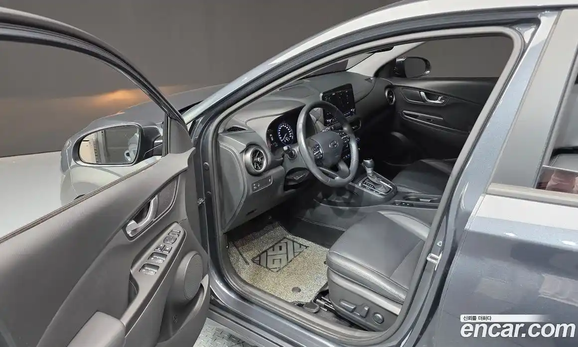 Hyundai Kona 2021 1.6 Автомат в Москве № 10902, фото 16