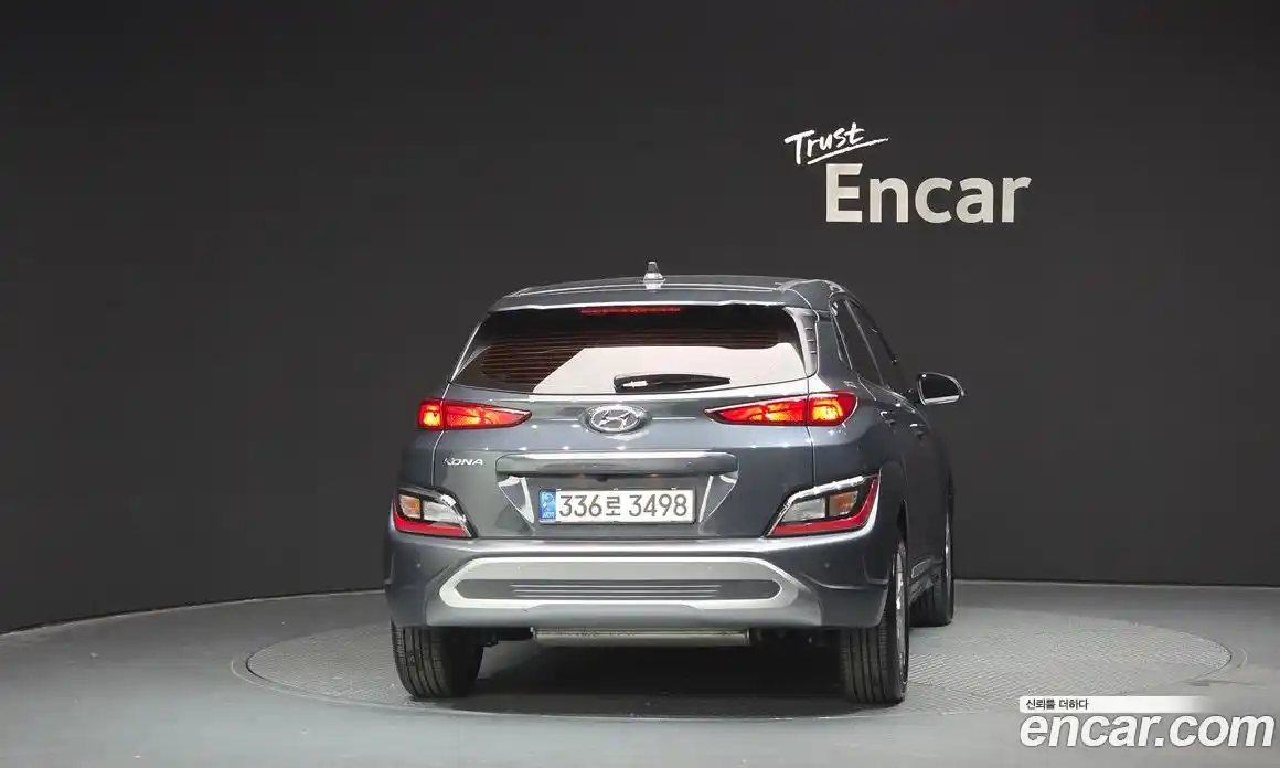 Hyundai Kona 2021 1.6 Автомат в Москве № 10902, фото 18