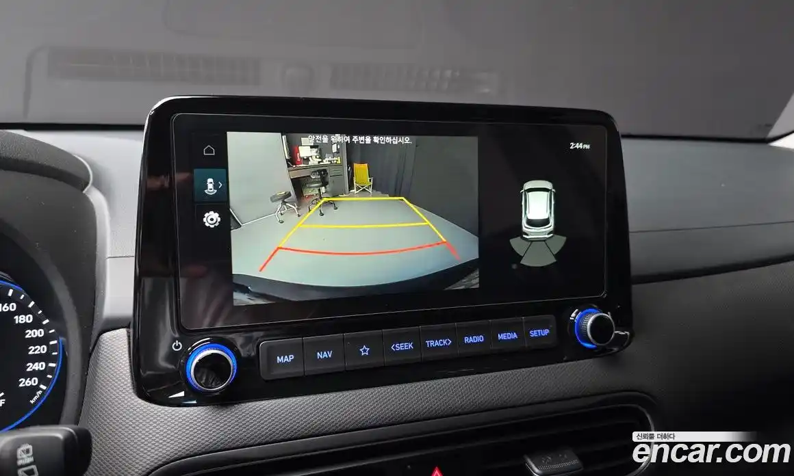 Hyundai Kona 2021 1.6 Автомат в Москве № 10902, фото 3