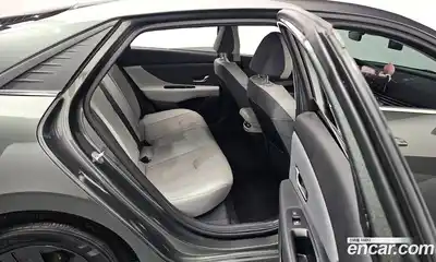 Hyundai Avante 2023 1.6 Автомат в Москве № 110997, миниатюра 11