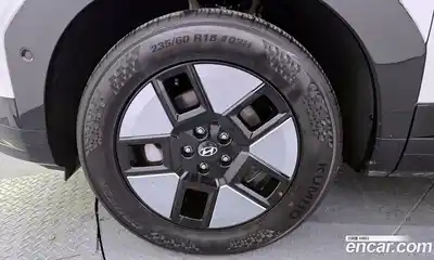 Hyundai Santa Fe 2024 1.6 Автомат в Москве № 119624, миниатюра 2