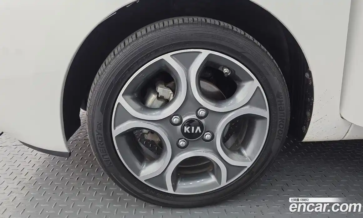 Kia Morning 2016 1.0 Автомат в Москве № 120383, фото 11