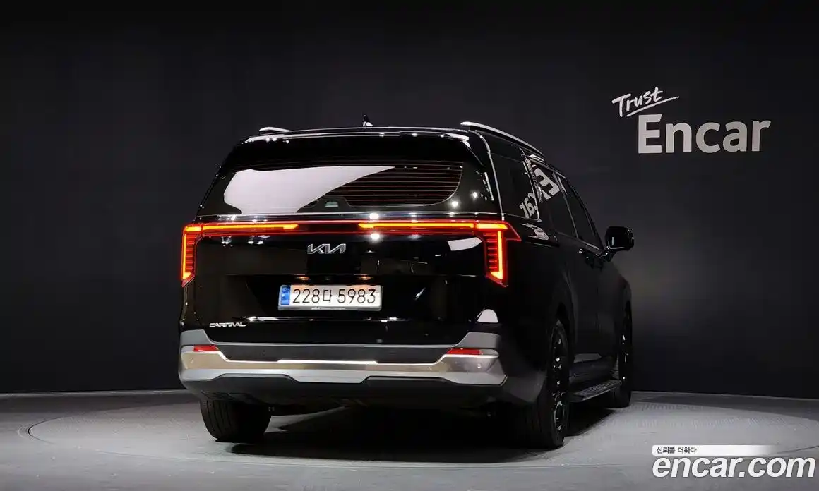 Kia Canival 2024 2.2 Автомат в Москве № 120603, фото 7