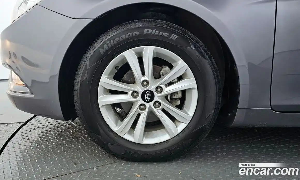 Hyundai Sonata 2011 2.0 Автомат в Москве № 126163, фото 5