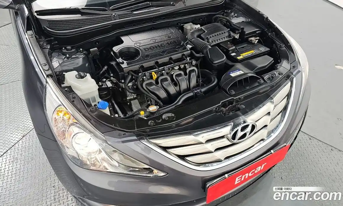 Hyundai Sonata 2011 2.0 Автомат в Москве № 126163, фото 6