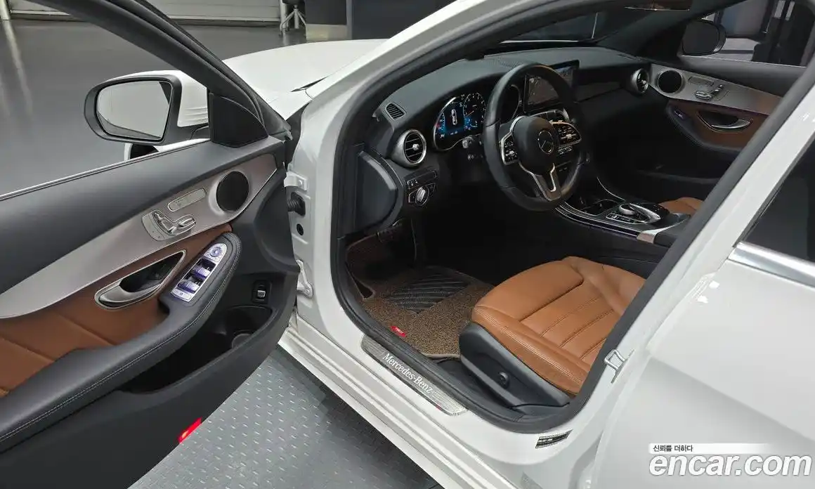 Mercedes-Benz C-Class 2021 2.0 Автомат в Москве № 137696, фото 11