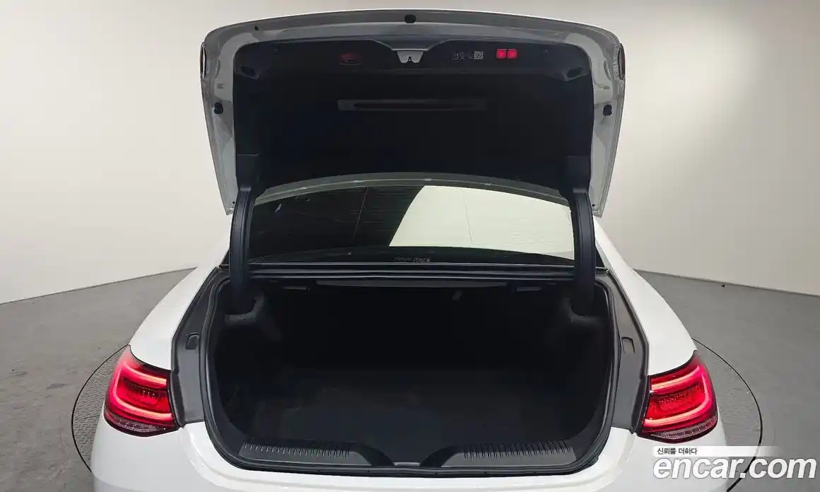 Mercedes-Benz CLS-Class 2023 3.0 Автомат в Москве № 141243, фото 20