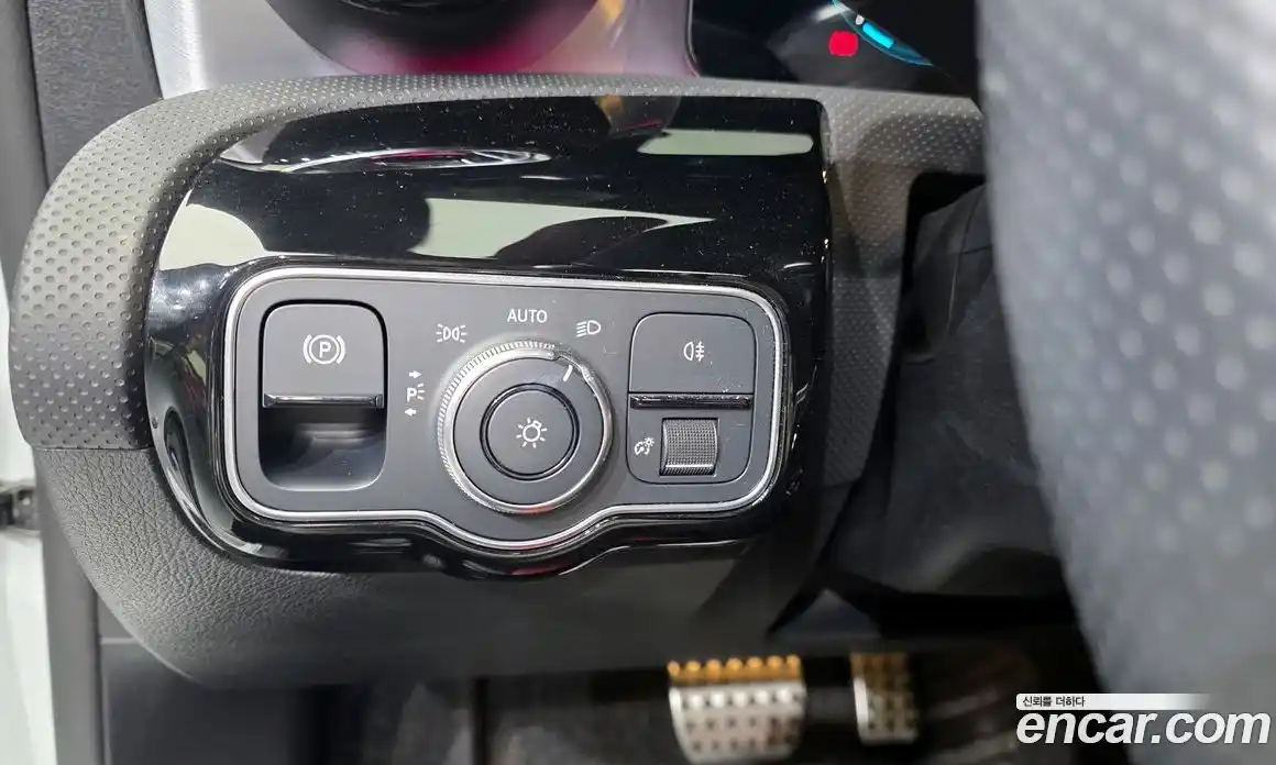 Mercedes-Benz CLA-Class 2021 2.0 Автомат в Москве № 142345, фото 17