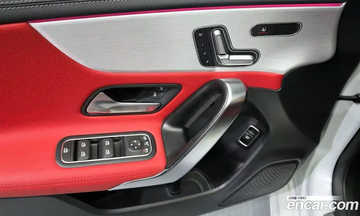 Mercedes-Benz CLA-Class 2021 2.0 Автомат в Москве № 142345, фото 18