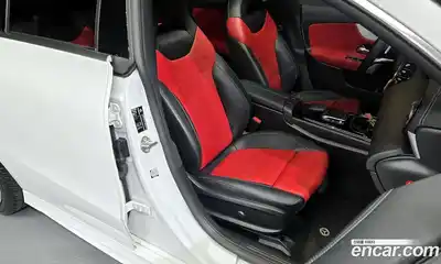 Mercedes-Benz CLA-Class 2021 2.0 Автомат в Москве № 142345, миниатюра 2