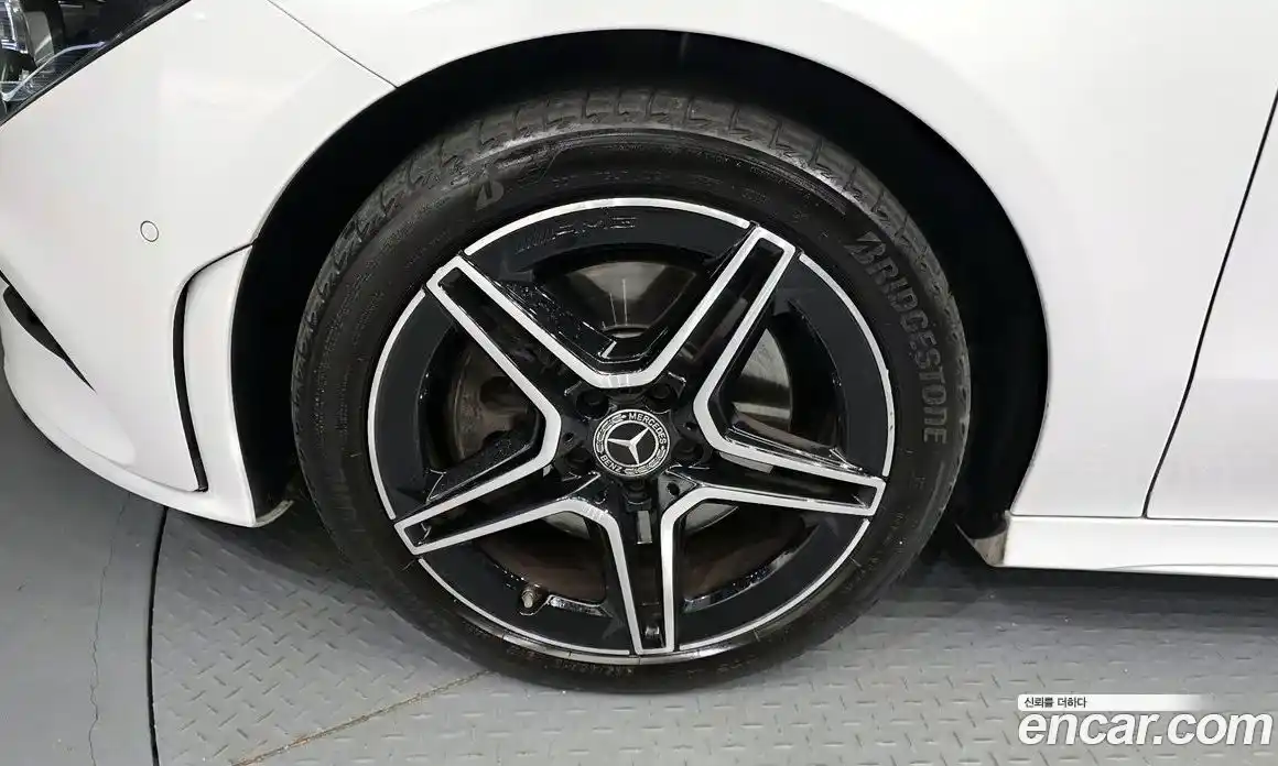 Mercedes-Benz CLA-Class 2021 2.0 Автомат в Москве № 142345, фото 7