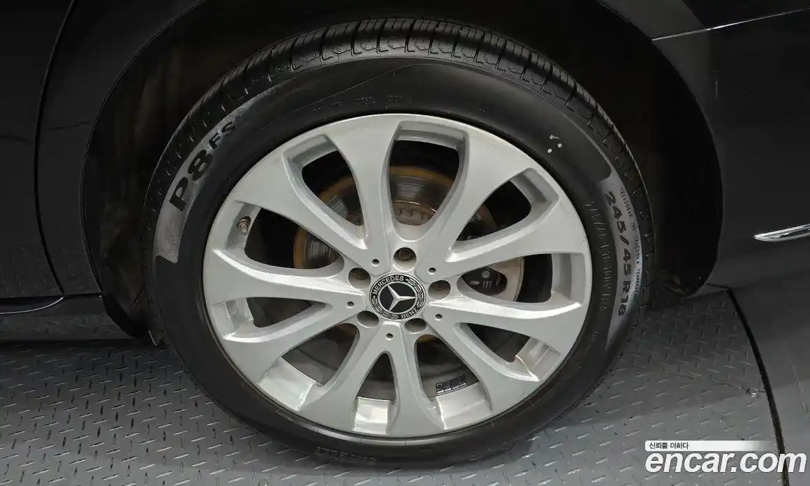 Mercedes-Benz E-Class 2020 1.9 Автомат в Москве № 150703, фото 5