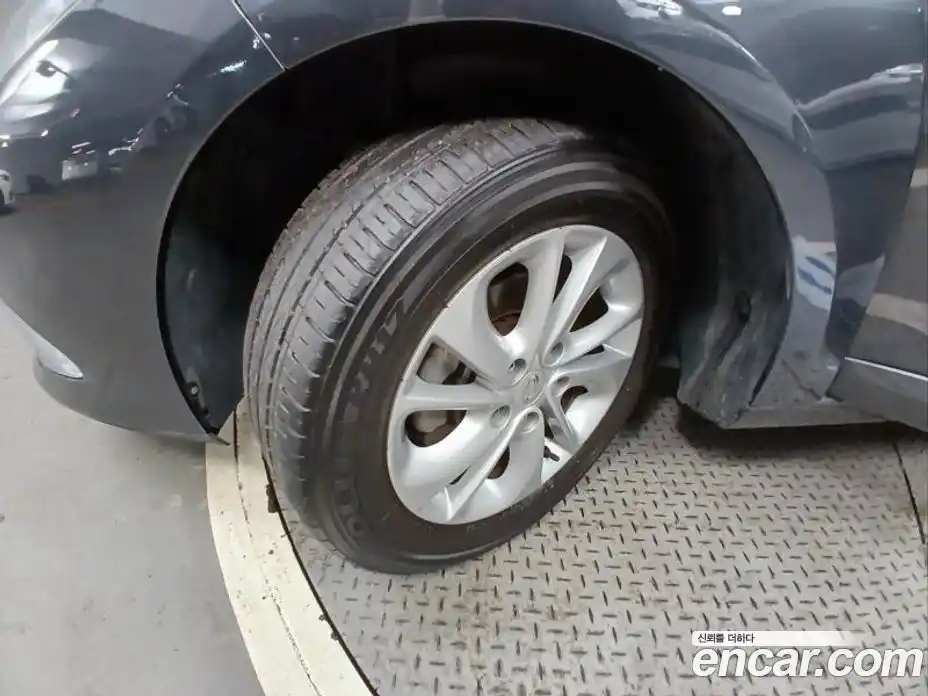 Renault SM3 2015 1.6 Автомат в Москве № 153055, фото 19