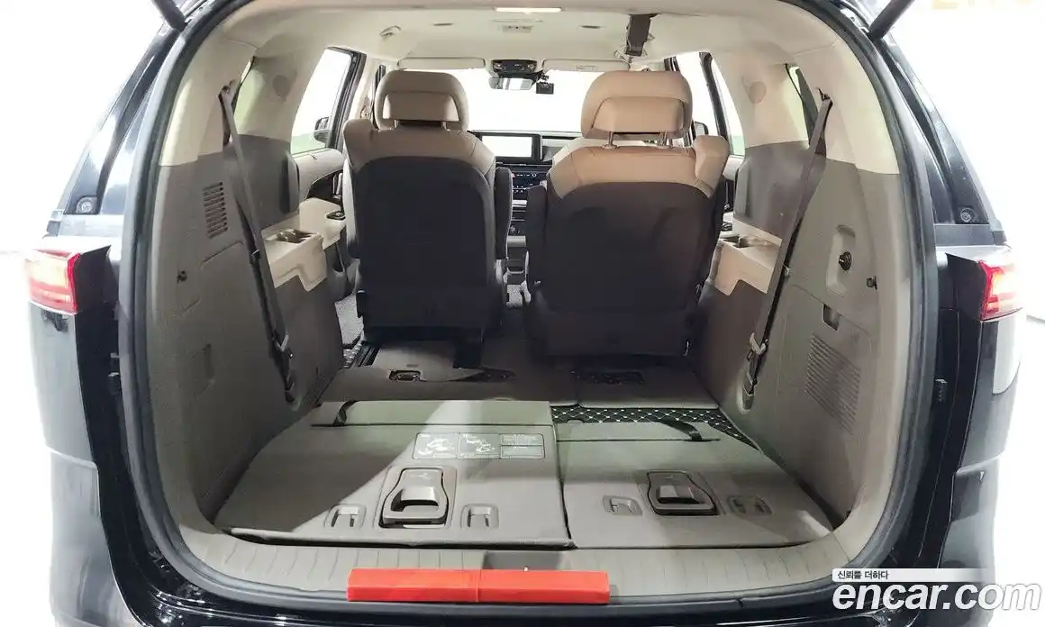 Kia Canival 2022 3.5 Автомат в Москве № 15621, фото 17