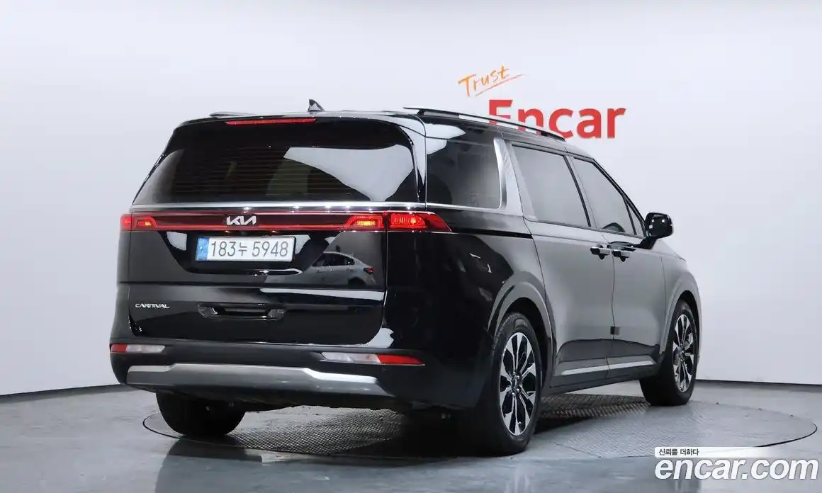 Kia Canival 2022 3.5 Автомат в Москве № 15621, фото 8