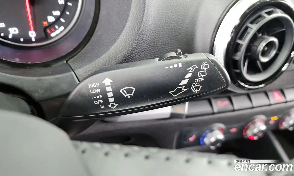 Audi A3 2015 1.6 Автомат в Москве № 158828, фото 19