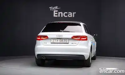 Audi A3 2015 1.6 Автомат в Москве № 158828, миниатюра 4