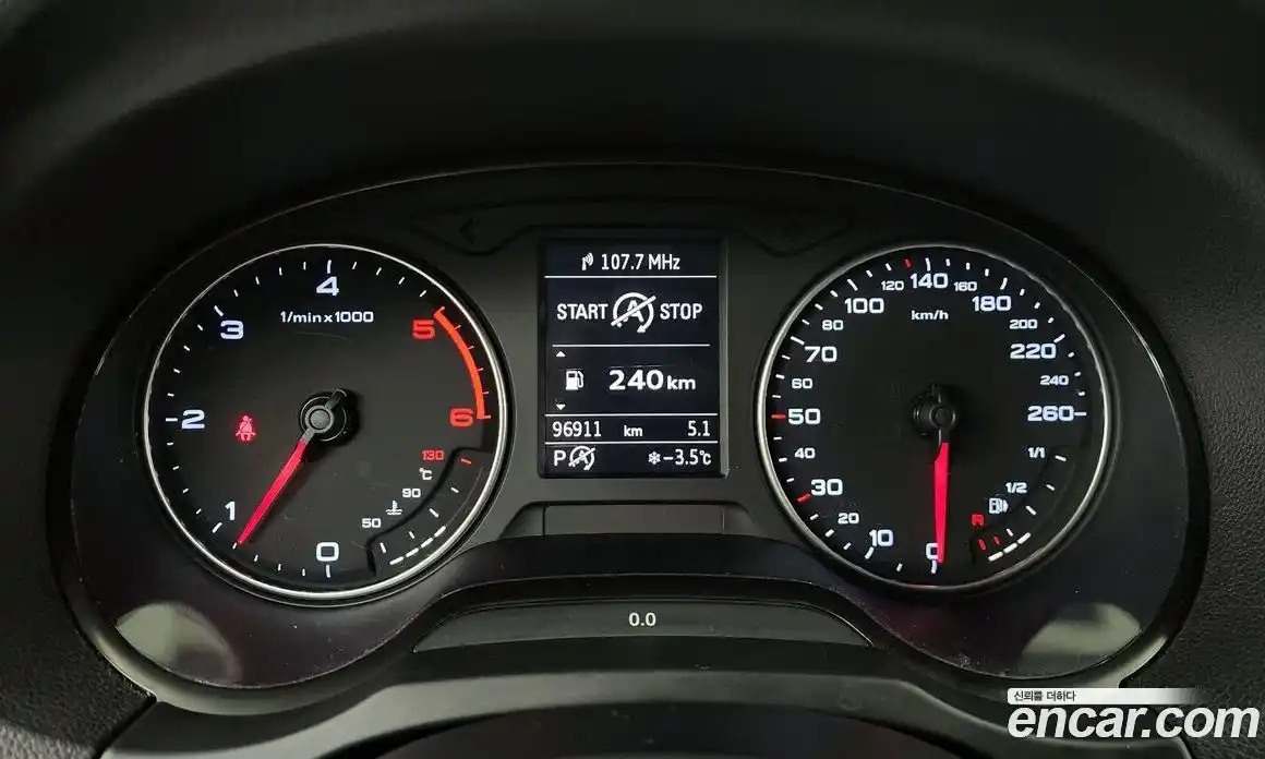 Audi A3 2015 1.6 Автомат в Москве № 158828, фото 8