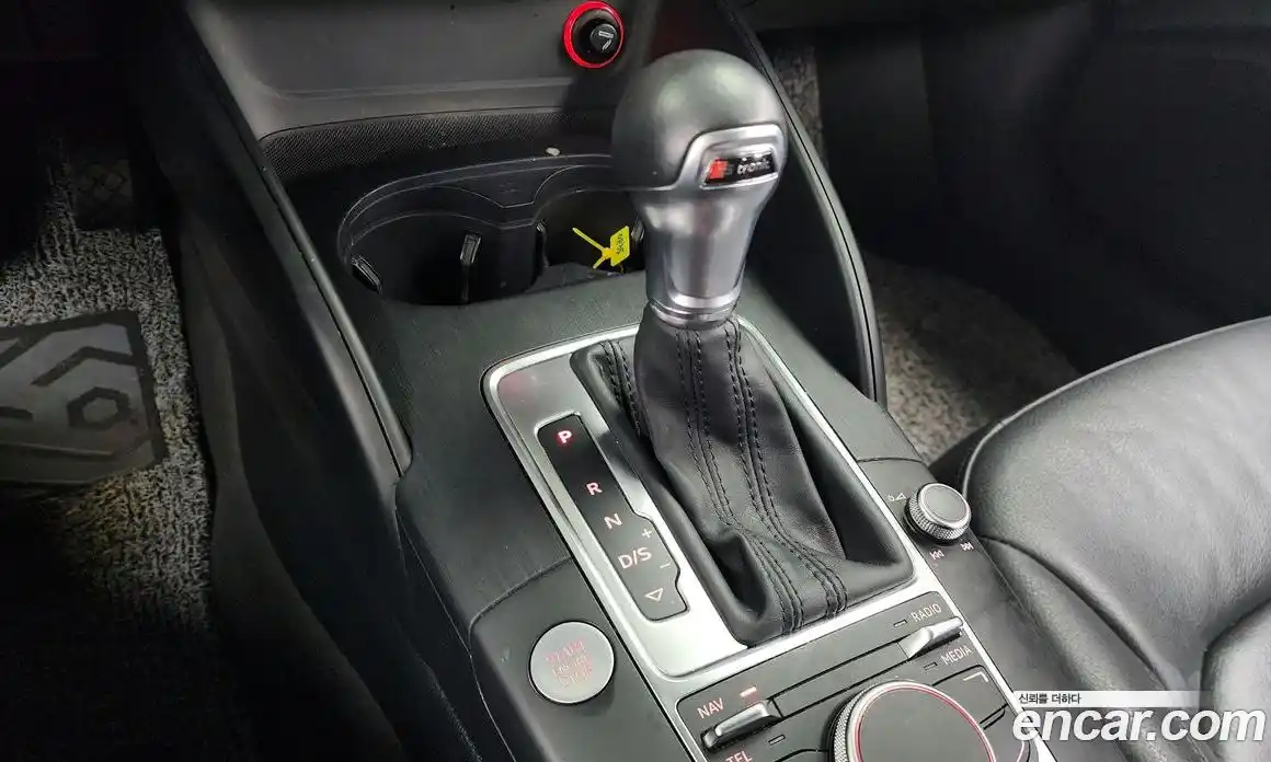 Audi A3 2015 1.6 Автомат в Москве № 158828, фото 9